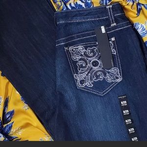 Nine West 29/8 dark wash NWT jeans